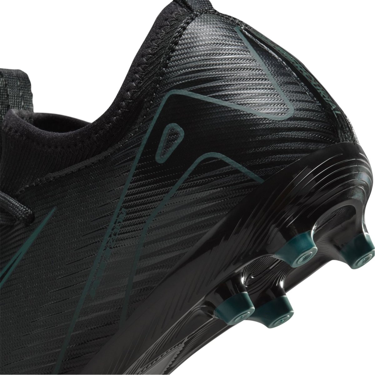 Zoom Mercurial Vapor 16 Juniors Firm Ground Football Boots