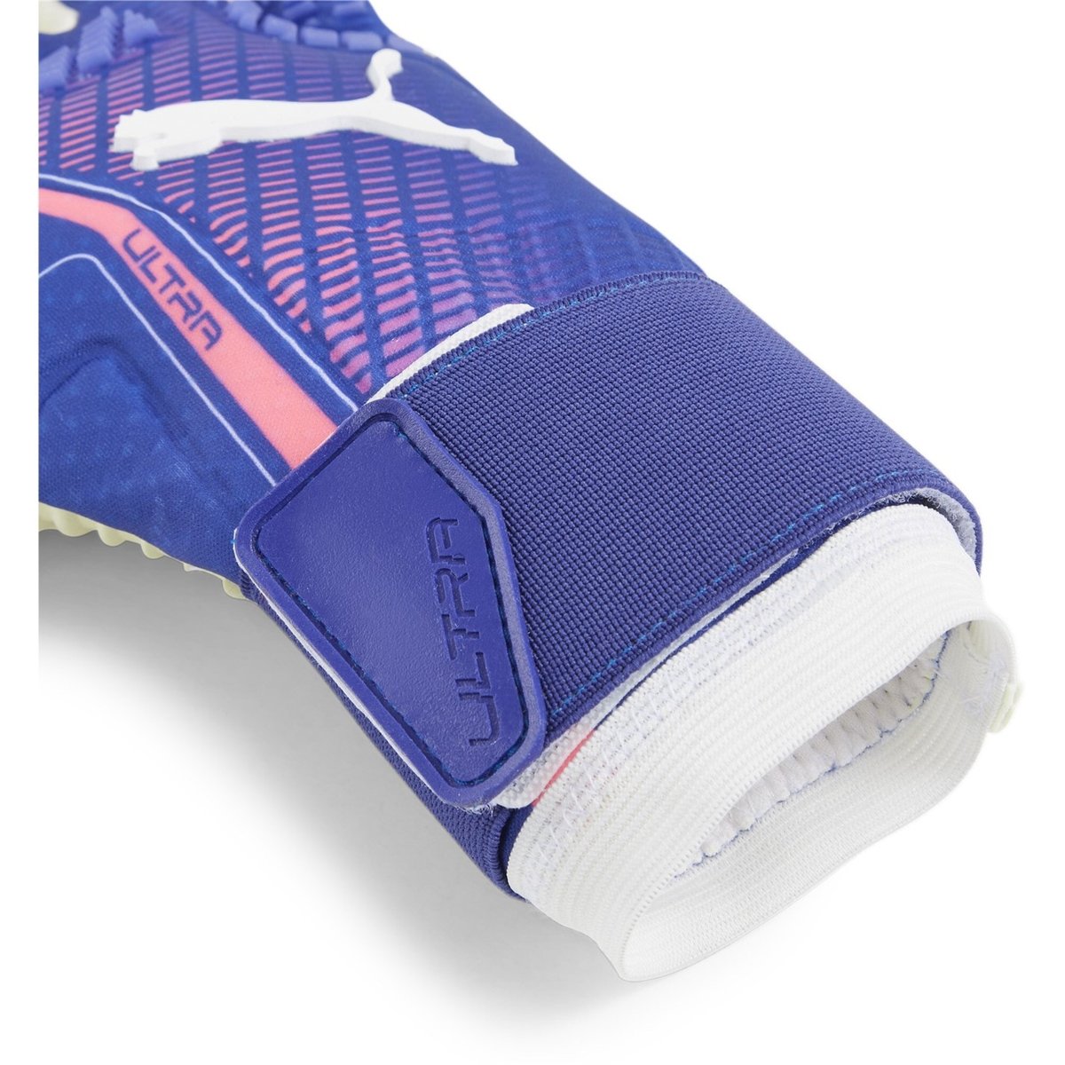 ULTRA Ultimate Hybrid Adults Goalkeeper Gloves