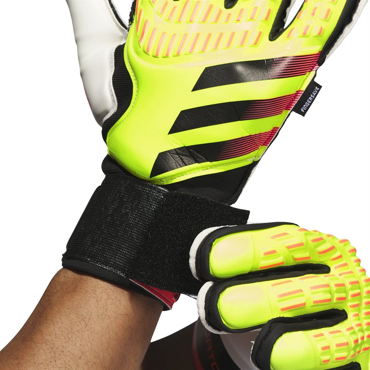 Predator Match Fingersave Goalkeeper Gloves Adults