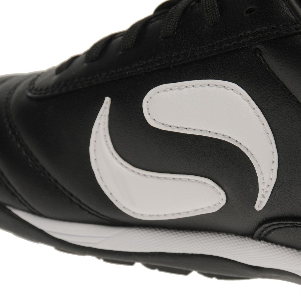 Strike Astro Turf Trainers Juniors