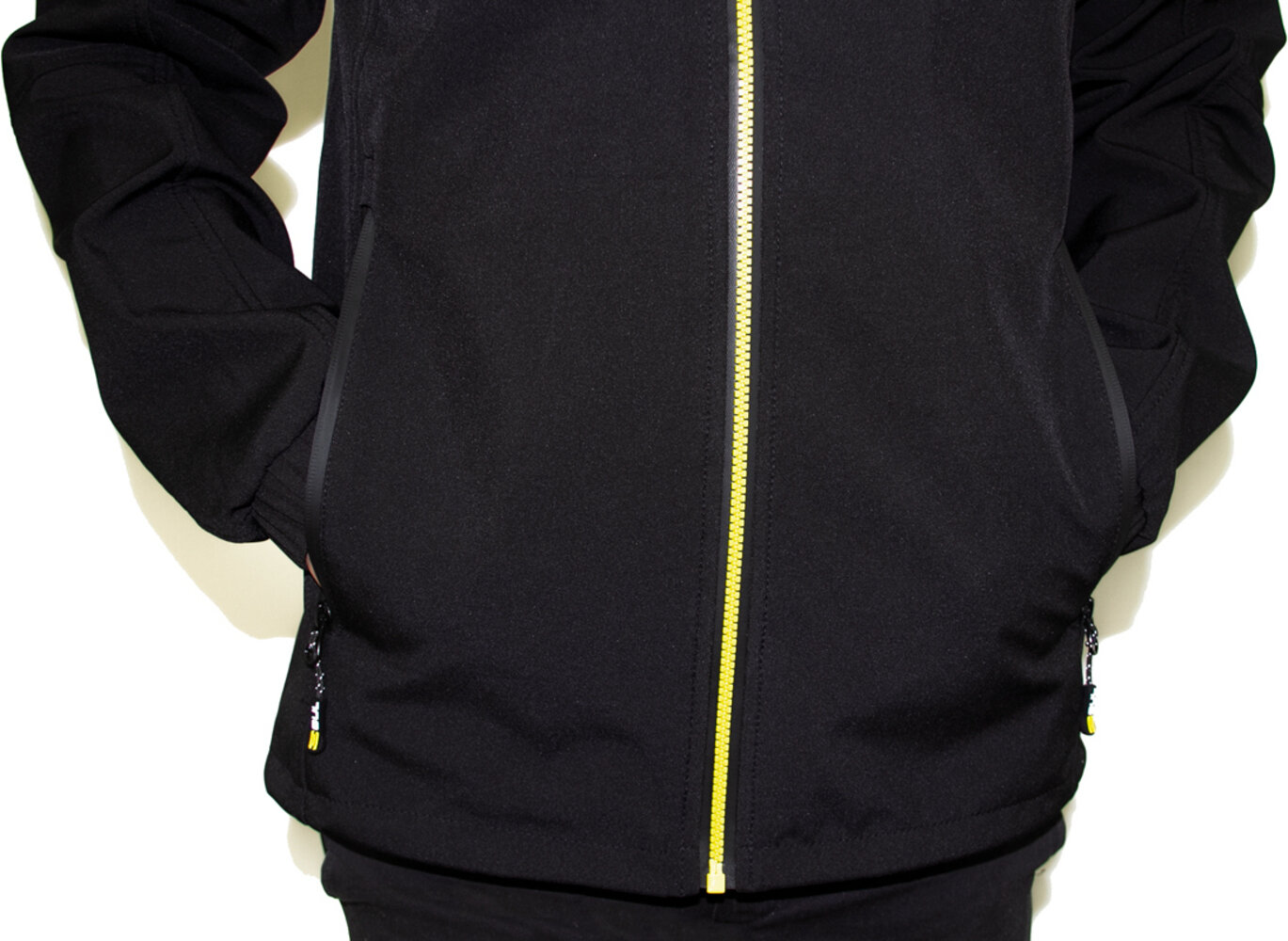 CODE ZERO SOFTSHELL JACKET